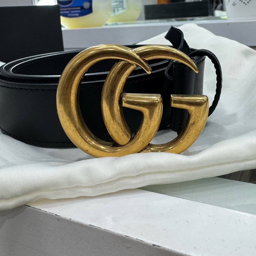 Gucci Black and Gold Belt with Large G Buckle